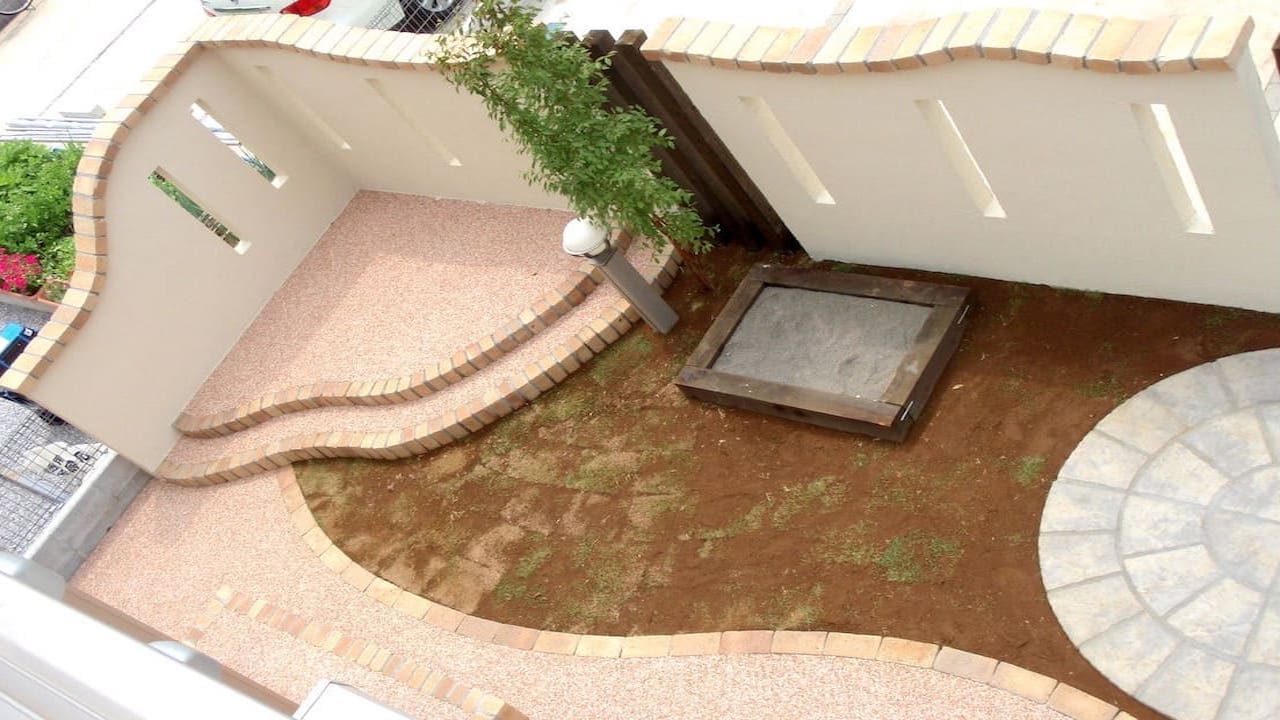 バーベキューができるおしゃれな庭施工例