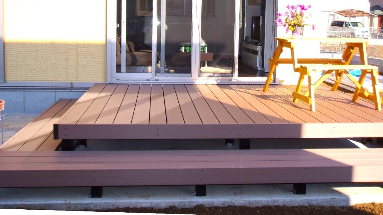 バーベキューができるおしゃれな庭施工例