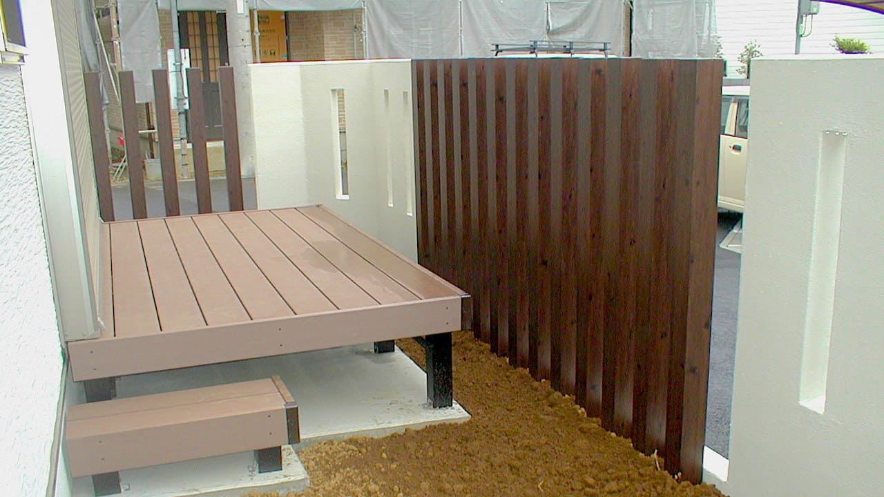 バーベキューができるおしゃれな庭施工例