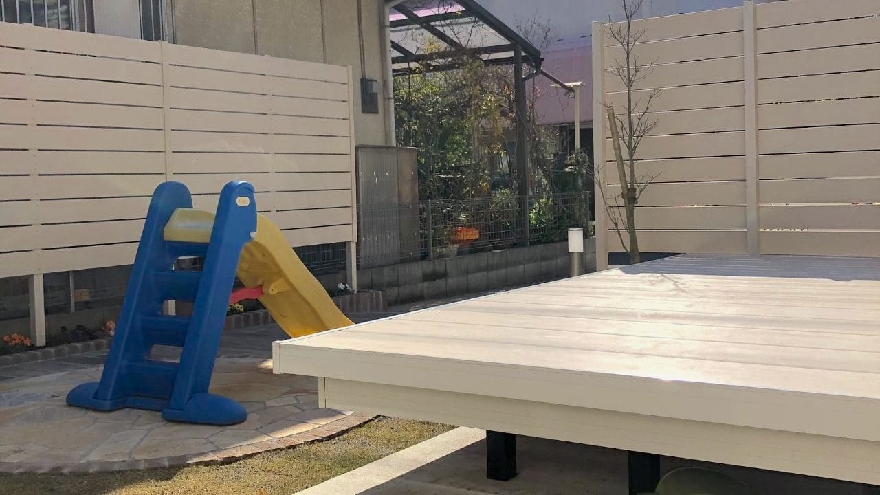 バーベキューができるおしゃれな庭施工例