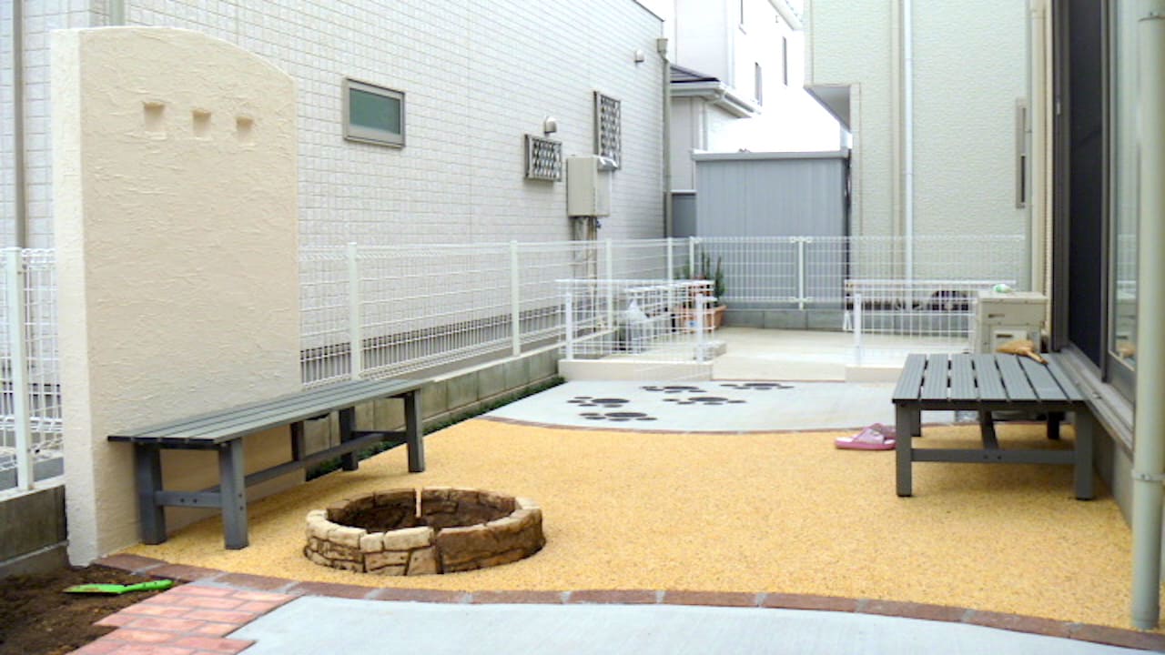 バーベキューができるおしゃれな庭施工例