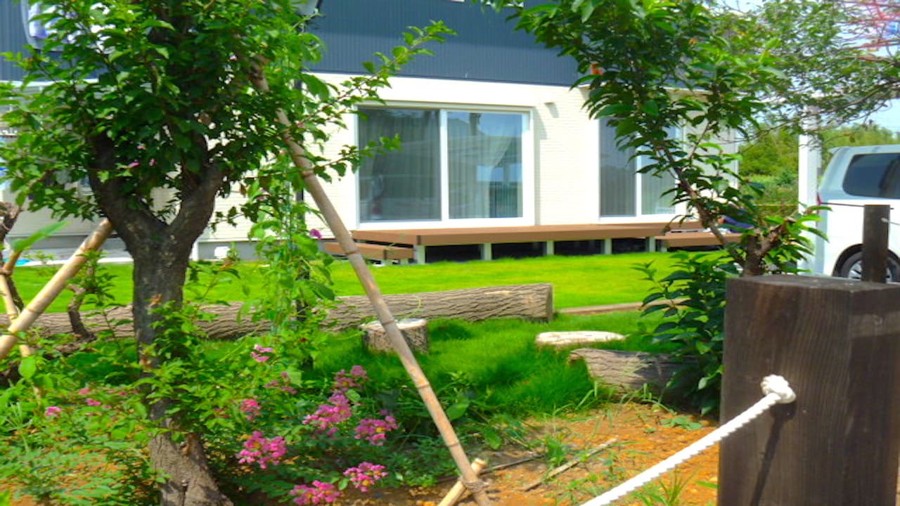 バーベキューができるおしゃれな庭施工例