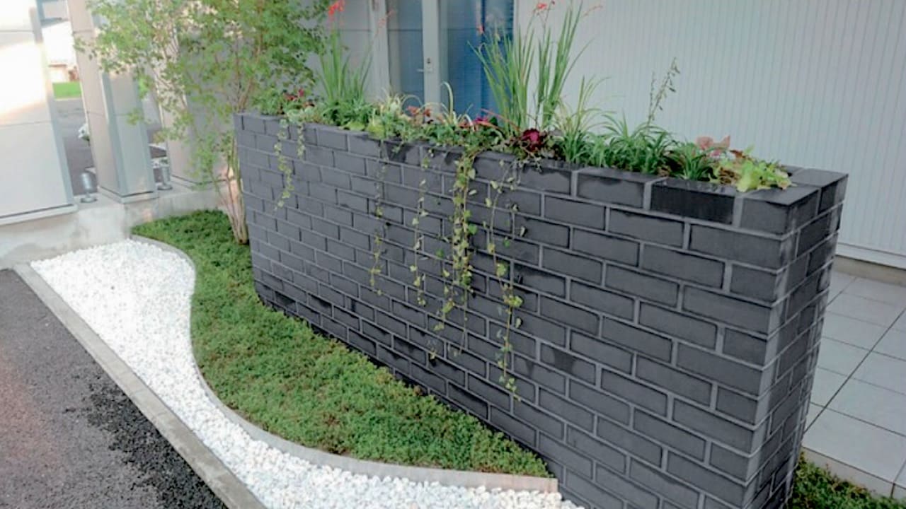 ブラック色のレンガ「オリジンブリック」